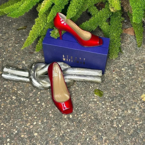 Stuart Weitzman Linda Metallic Red Quasar Patent Leather Peep Toe Stilettos - Picture 10 of 10